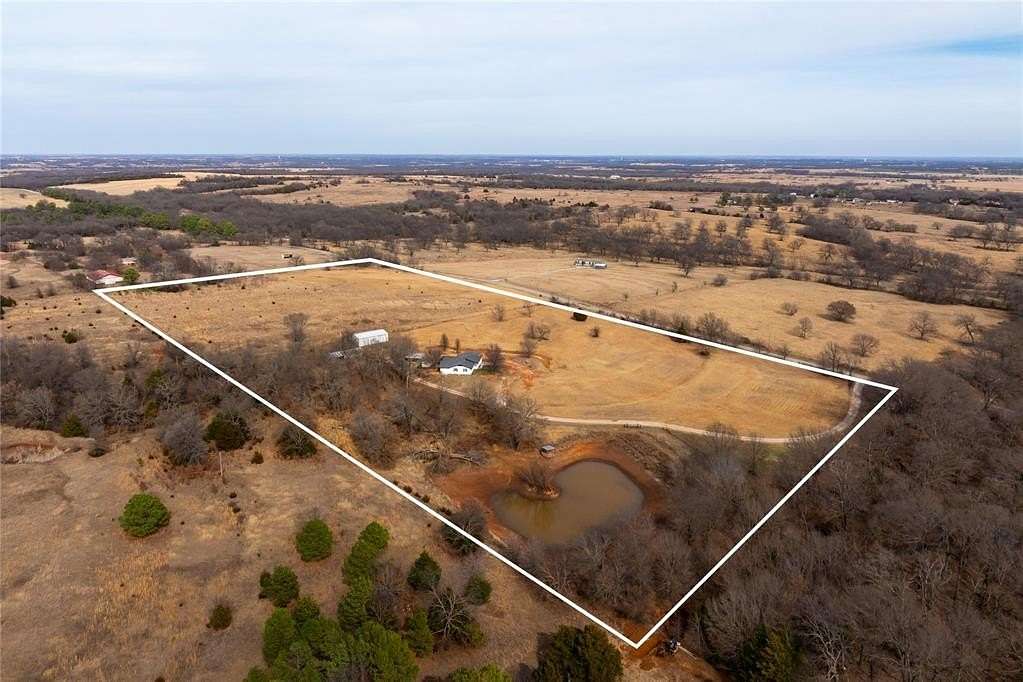 20 Acres of Land with Home for Sale in Elmore City, Oklahoma