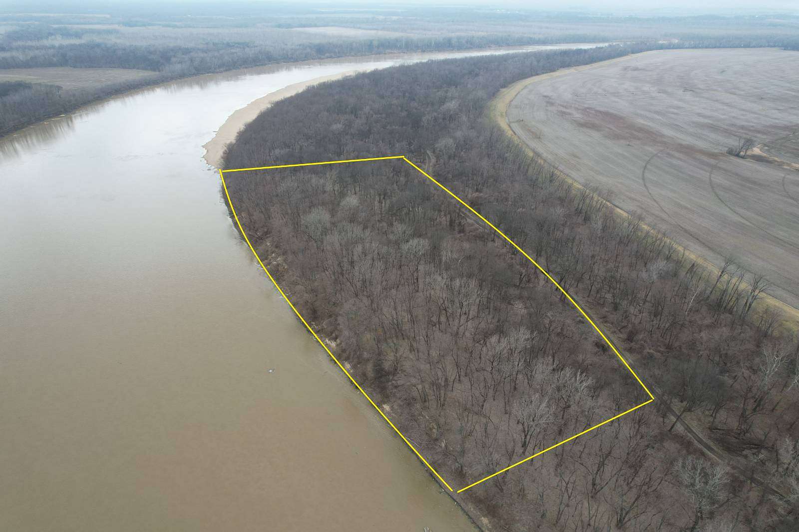 14.5 Acres of Recreational Land for Sale in Mount Carmel, Illinois