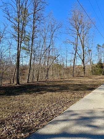 3 Acres of Residential Land for Sale in Irvine, Kentucky