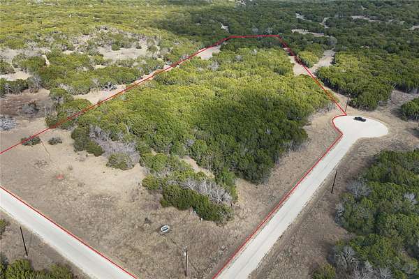 10 Acres of Residential Land for Sale in Lampasas, Texas