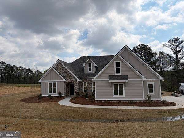 4 Acres of Land with Home for Sale in Carrollton, Georgia