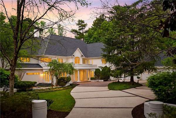 2.65 Acres of Land with Home for Sale in Atlanta, Georgia