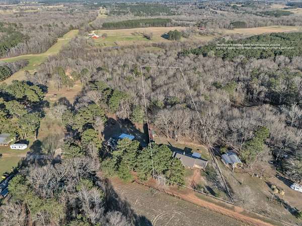 3.82 Acres of Land with Home for Sale in Henderson, Texas