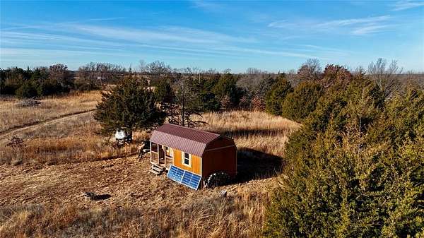 6.64 Acres of Residential Land for Sale in Chandler, Oklahoma