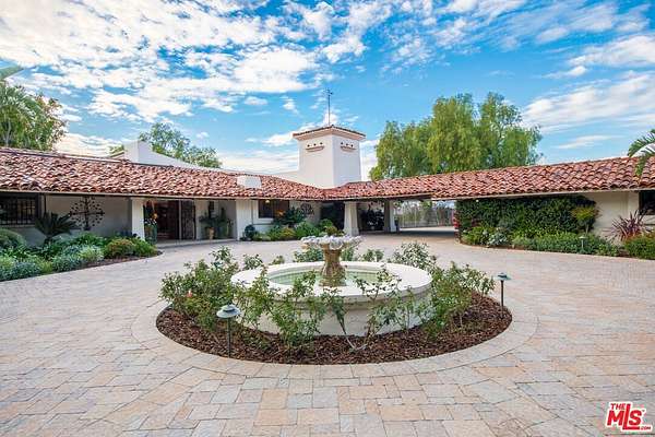 16.5 Acres of Land with Home for Lease in Agoura Hills, California