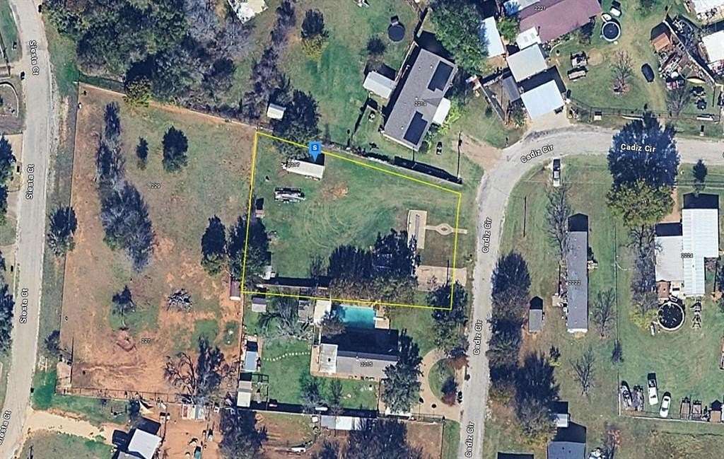 0.42 Acres of Residential Land for Sale in Granbury, Texas