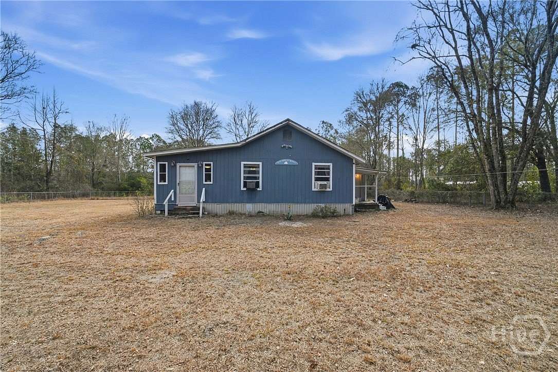 5 Acres of Land with Home for Sale in Hoboken, Georgia