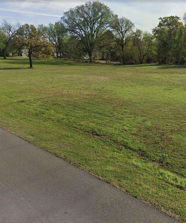 1.32 Acres of Residential Land for Sale in Midwest City, Oklahoma