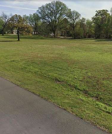 1.32 Acres of Residential Land for Sale in Midwest City, Oklahoma