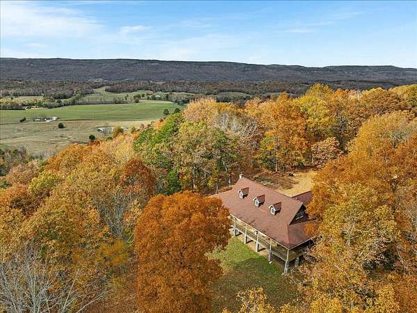 15 Acres of Land with Home for Sale in Dunlap, Tennessee