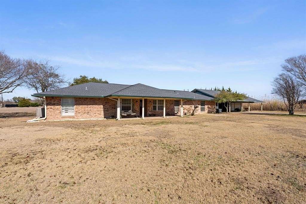 2 Acres of Land with Home for Sale in Red Oak, Texas