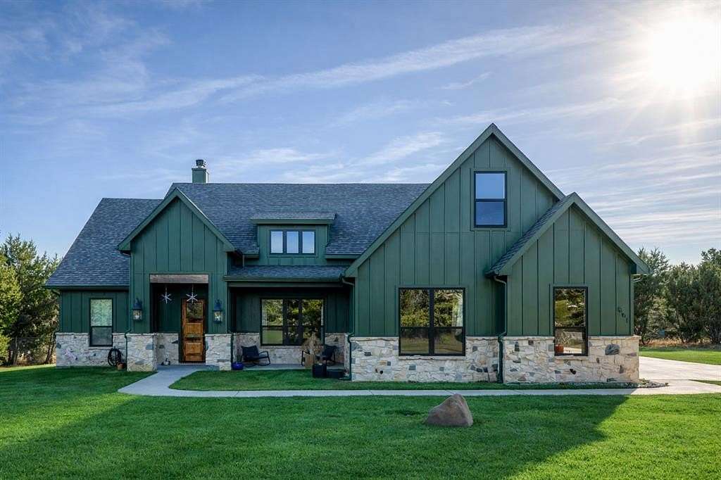 2 Acres of Land with Home for Sale in Weatherford, Texas