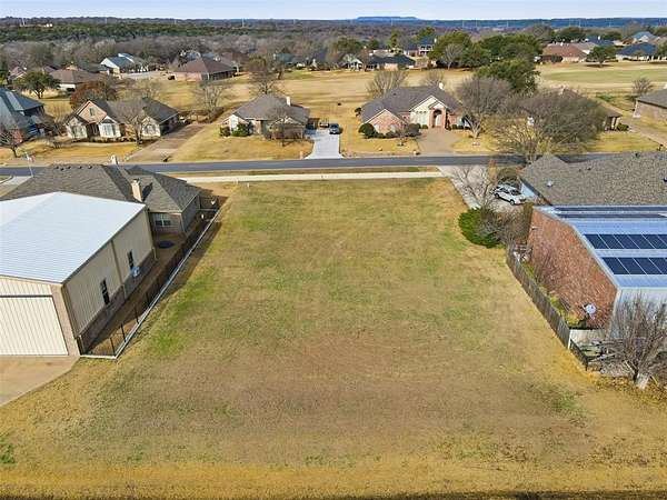 0.33 Acres of Residential Land for Sale in Granbury, Texas