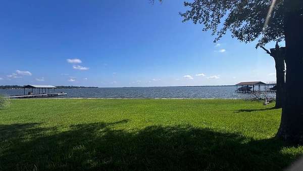 0.61 Acres of Land for Sale in Mabank, Texas