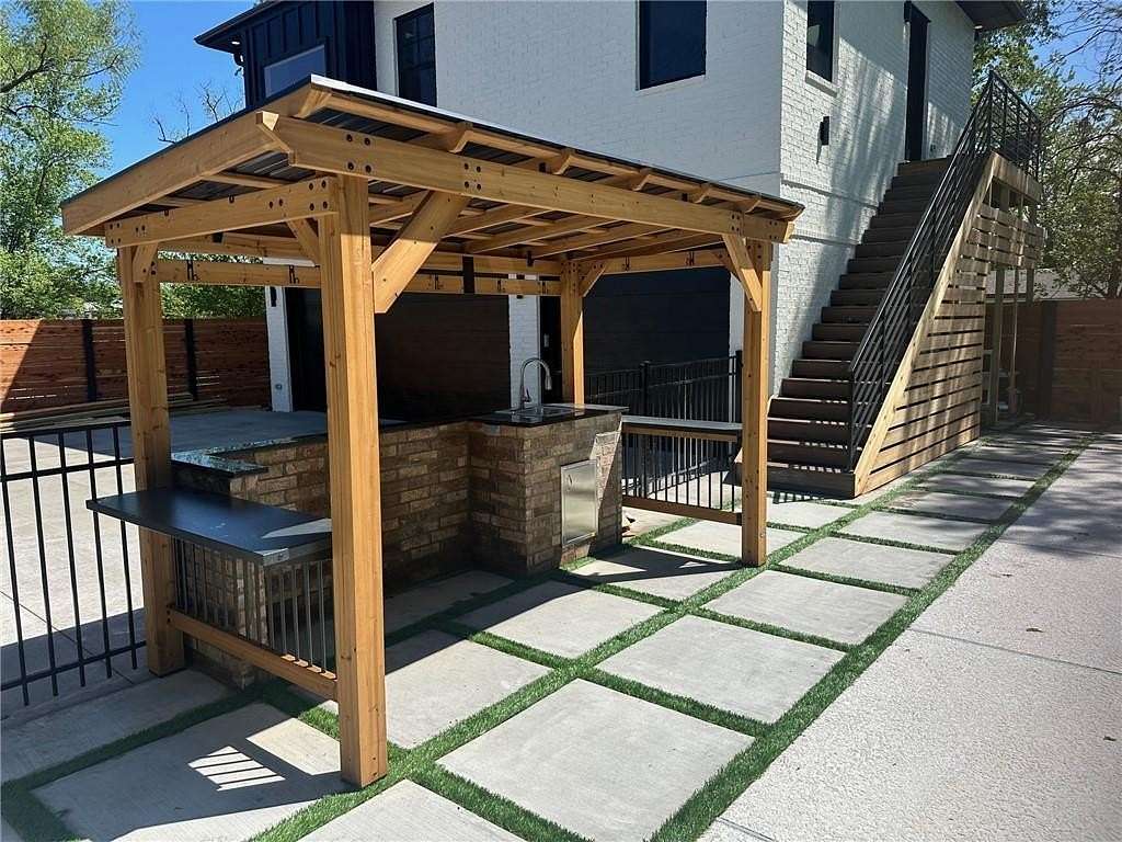 1.67 Acres of Residential Land for Sale in Rogers, Arkansas