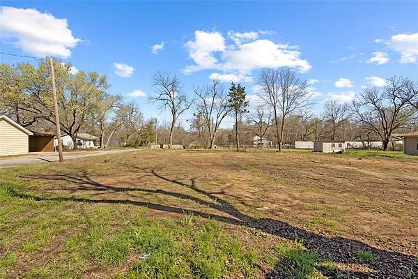 0.22 Acres of Residential Land for Sale in Paris, Texas