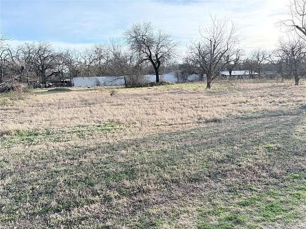 1.28 Acres of Residential Land for Sale in Mineral Wells, Texas