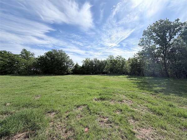 1 Acre of Residential Land for Sale in Whitney, Texas