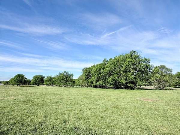 3.1 Acres of Residential Land for Sale in Whitney, Texas