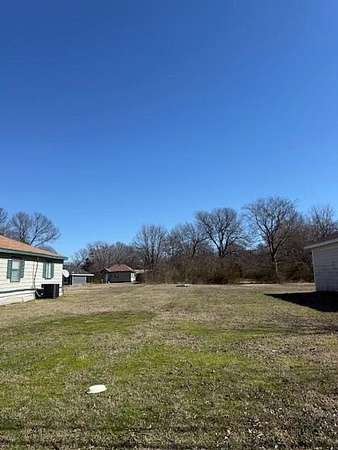 0.17 Acres of Residential Land for Sale in Paris, Texas