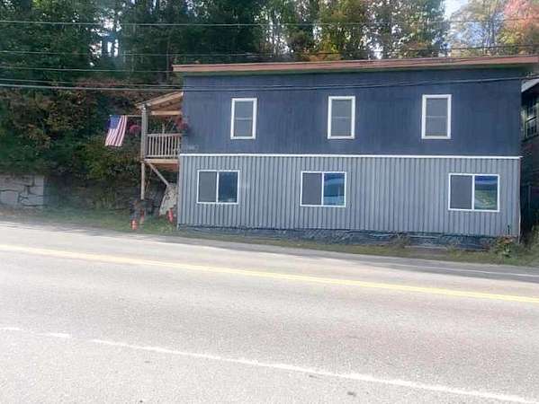 0.13 Acres of Mixed-Use Land for Sale in Hardwick, Vermont