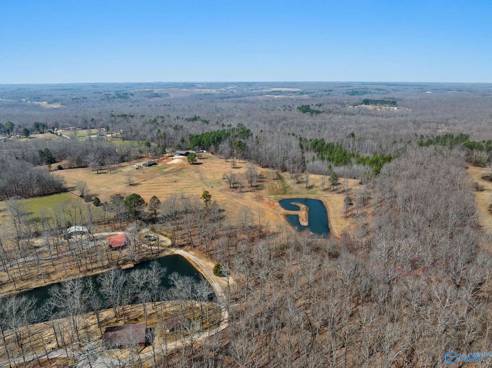 24.8 Acres of Agricultural Land with Home for Sale in Florence, Alabama