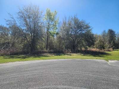 8.85 Acres of Residential Land for Sale in Live Oak, Florida