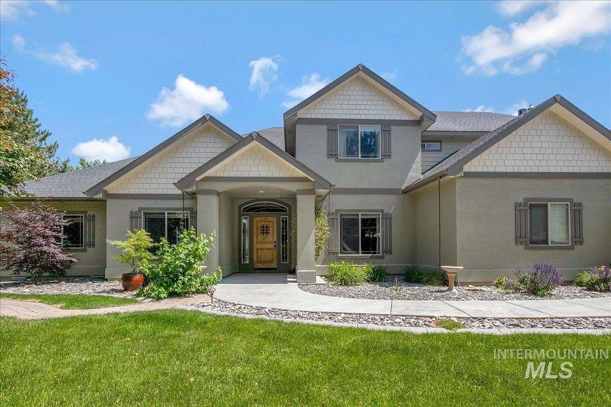 5.14 Acres of Land with Home for Sale in Emmett, Idaho