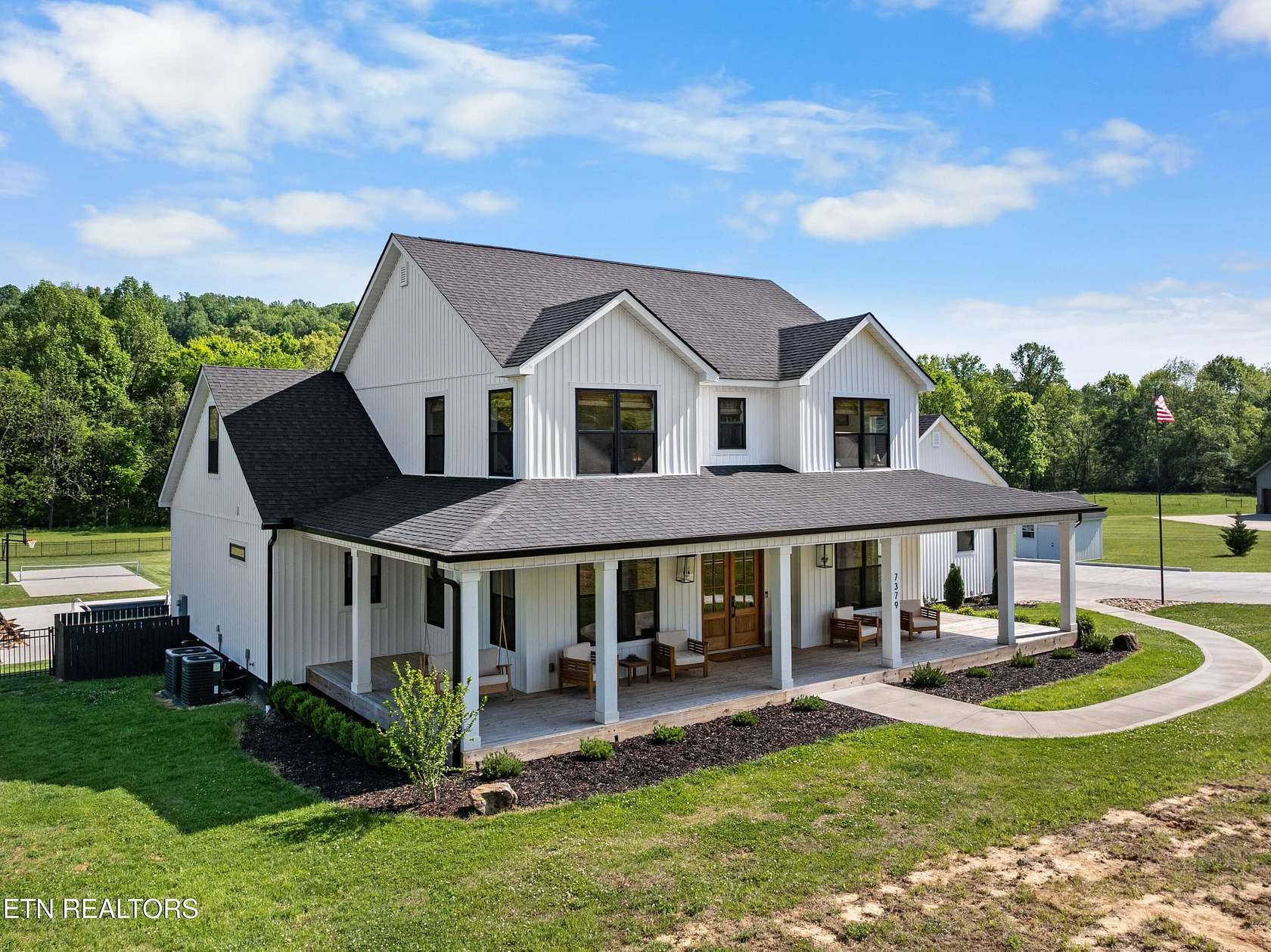 4 Acres of Land with Home for Sale in Knoxville, Tennessee