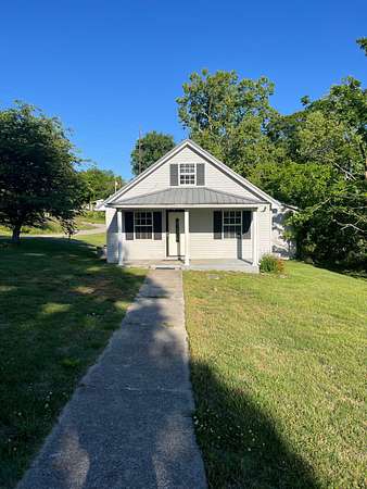 2 Acres of Land with Home for Sale in Jamestown, Kentucky