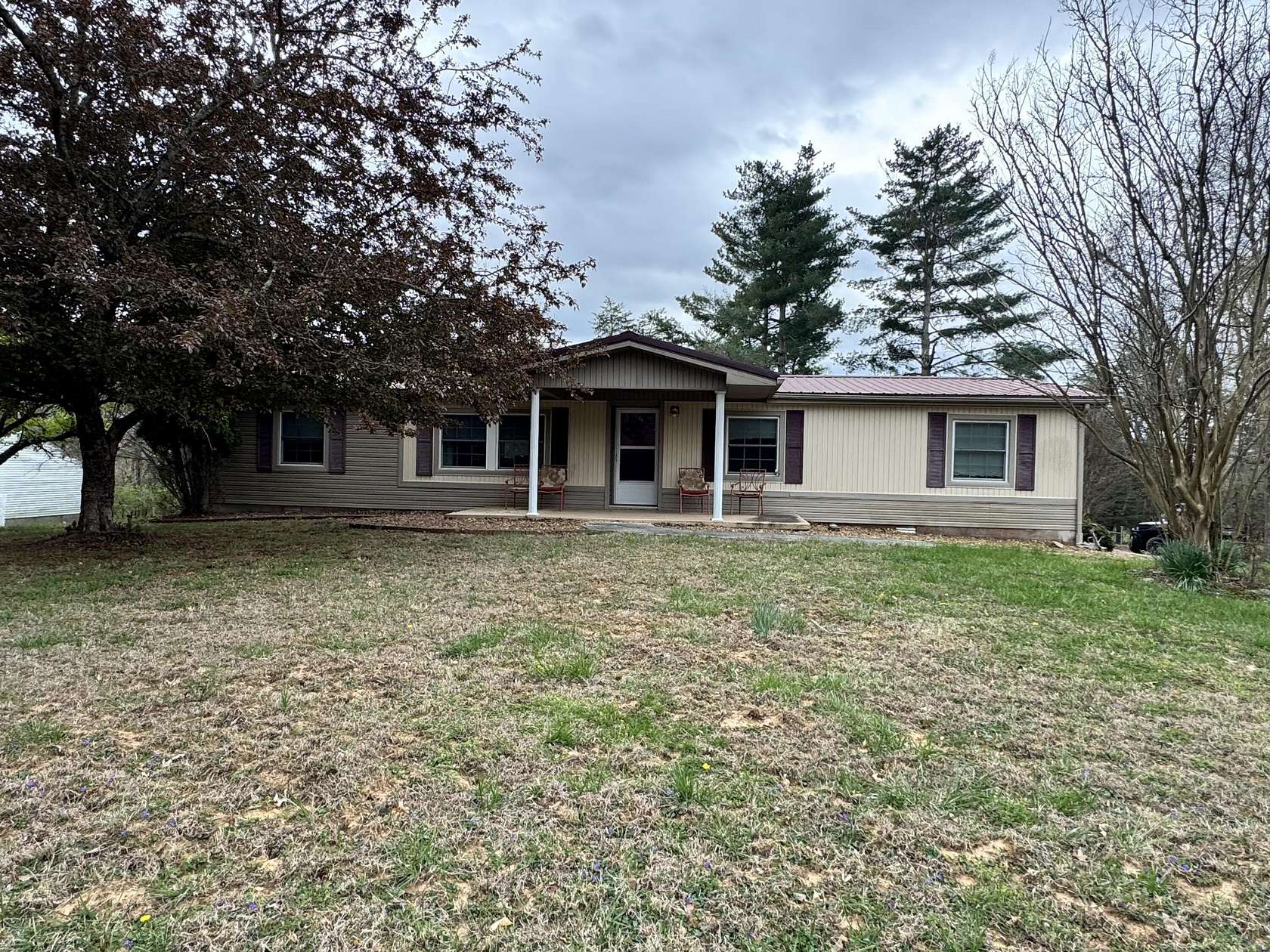 2.5 Acres of Land with Home for Sale in Jamestown, Kentucky