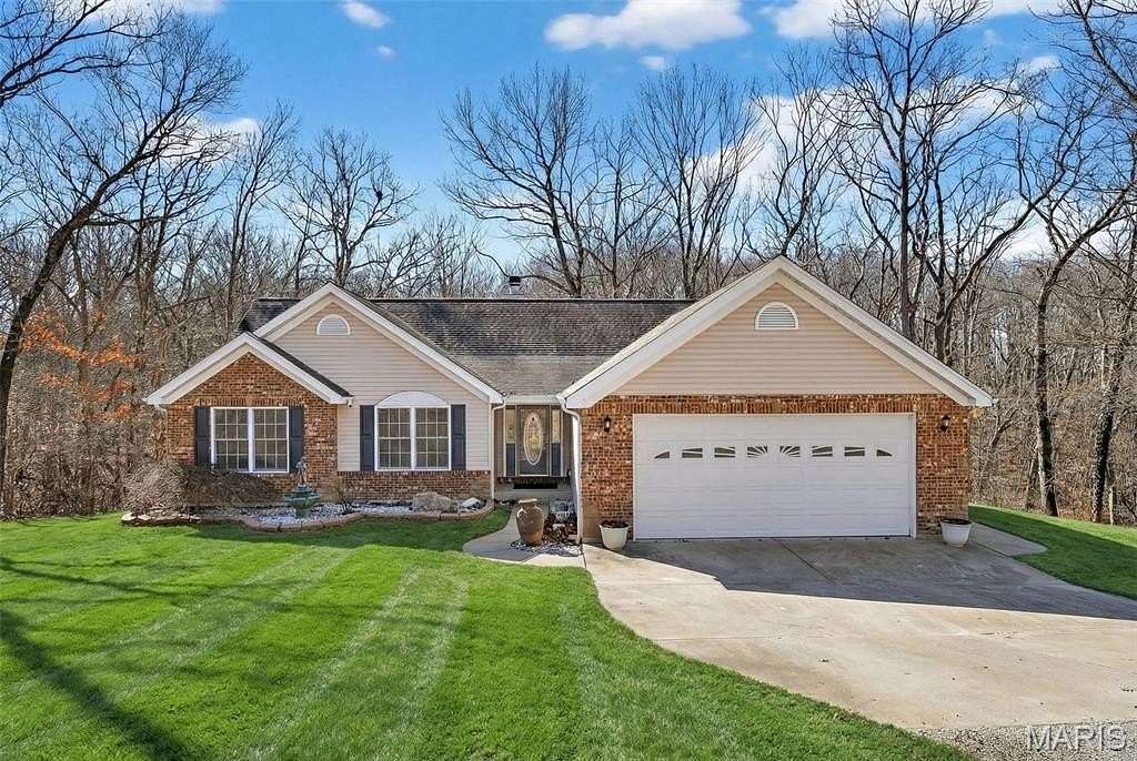 5.63 Acres of Land with Home for Sale in Warrenton, Missouri