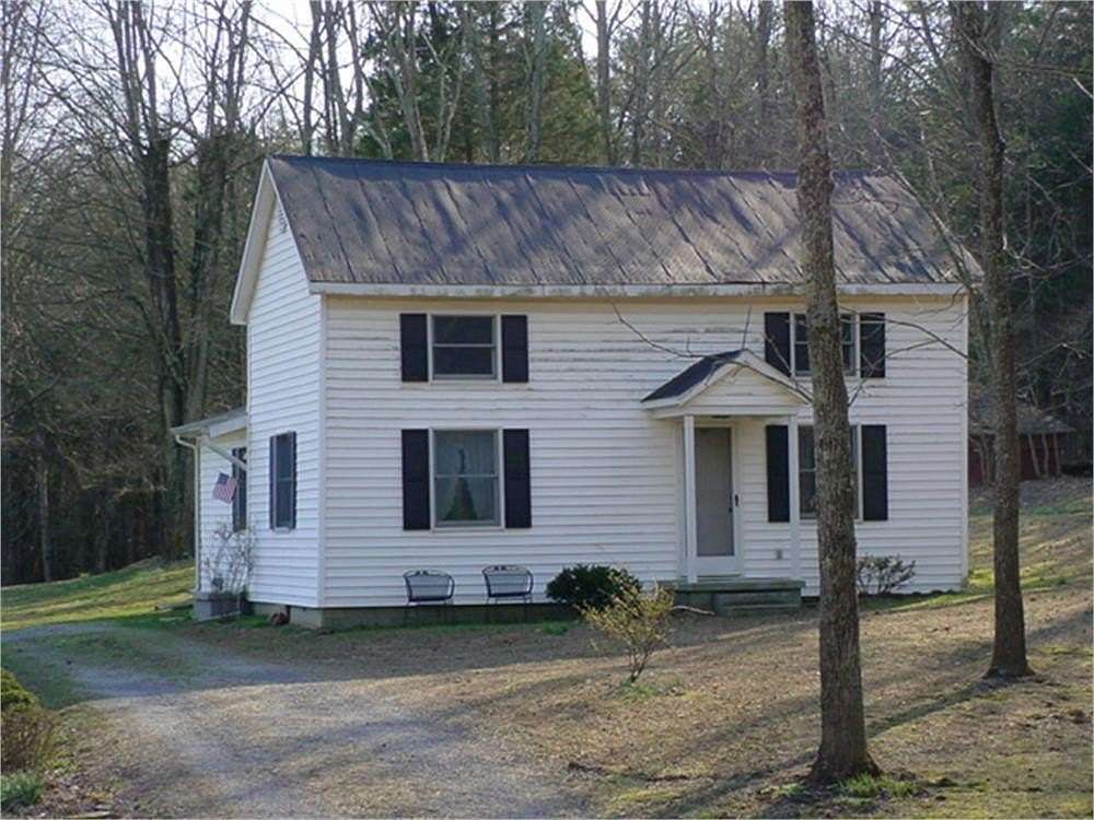 3.28 Acres of Land with Home for Sale in Columbia, Kentucky