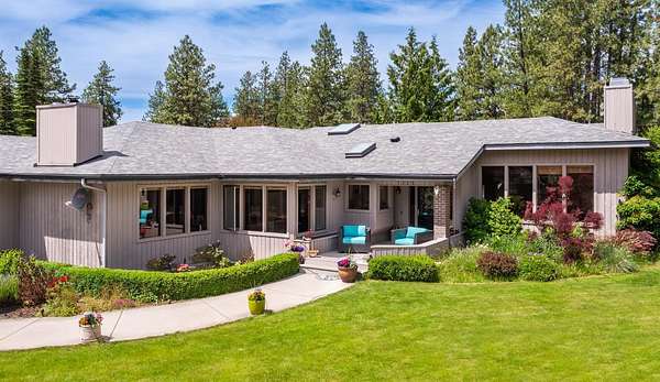 5.4 Acres of Land with Home for Sale in Spokane, Washington