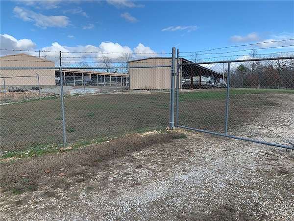 4.9 Acres of Improved Mixed-Use Land for Sale in Elizabeth, Arkansas