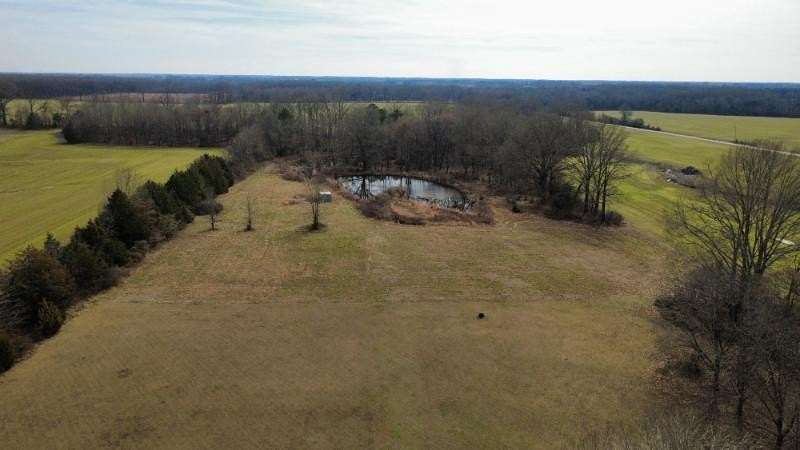 11.7 Acres of Land for Sale in Aberdeen, Mississippi