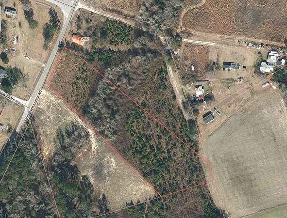 4 Acres of Residential Land for Sale in Burgaw, North Carolina
