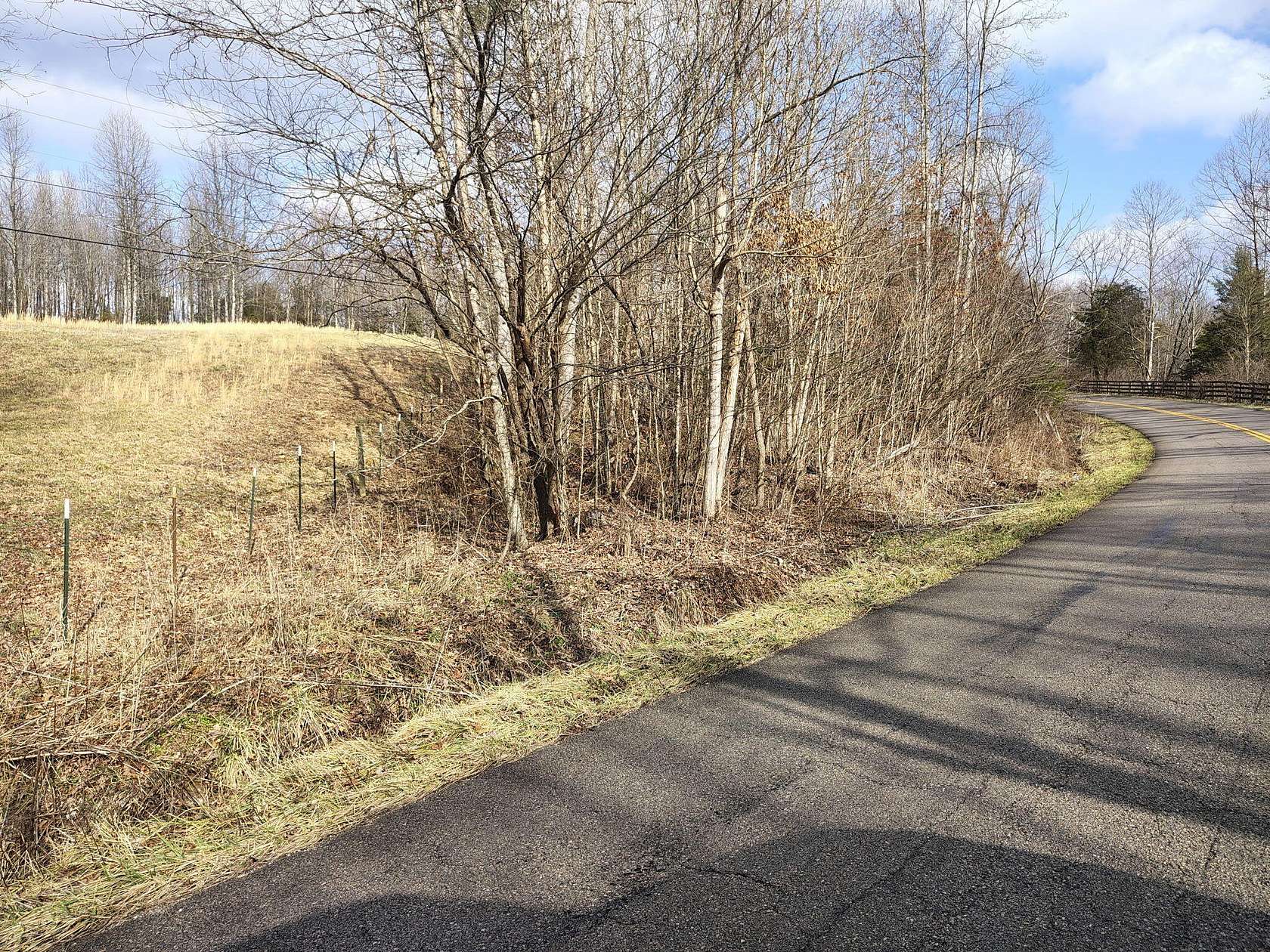 0.8 Acres of Residential Land for Sale in Waynesburg, Kentucky