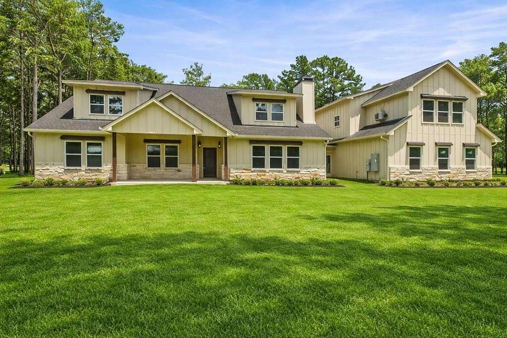 4.53 Acres of Land with Home for Sale in Athens, Texas