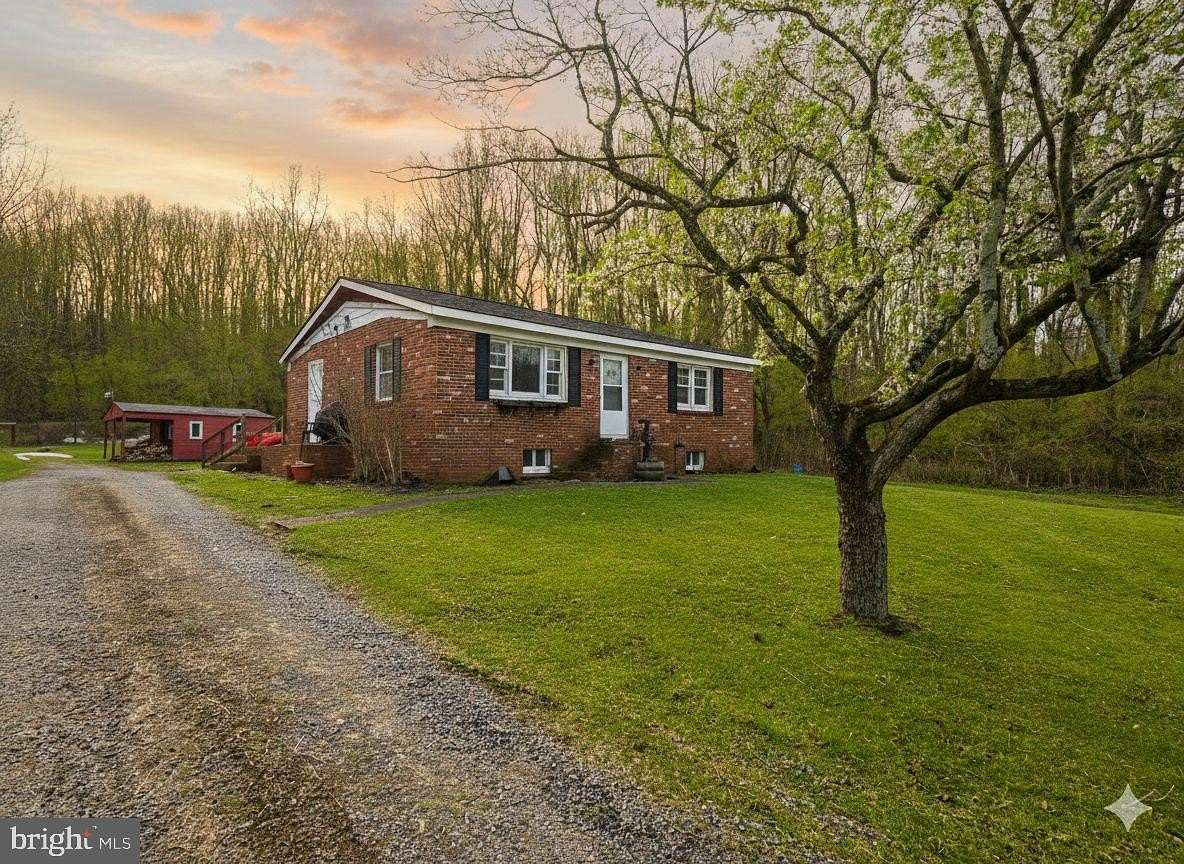 3.5 Acres of Land with Home for Sale in Etlan, Virginia