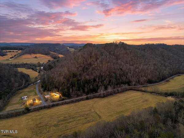 41.5 Acres of Recreational & Residential Land for Sale in Thorn Hill, Tennessee