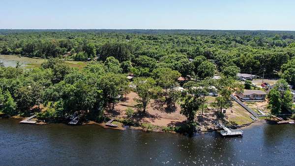 0.5 Acres of Residential Land for Sale in DeFuniak Springs, Florida