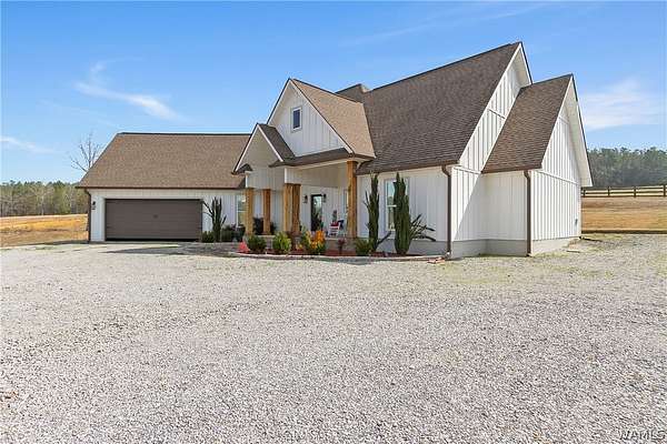 15 Acres of Land with Home for Sale in Tuscaloosa, Alabama