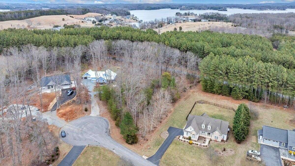 0.86 Acres of Residential Land for Sale in Moneta, Virginia