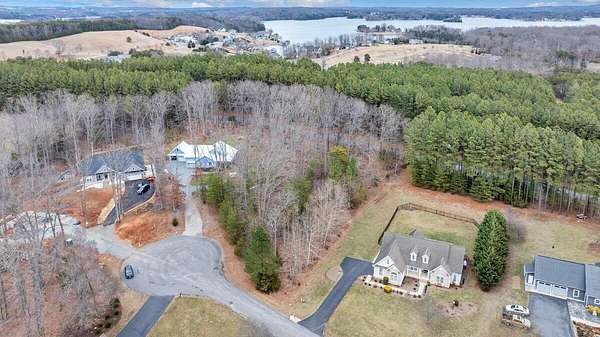 0.86 Acres of Residential Land for Sale in Moneta, Virginia