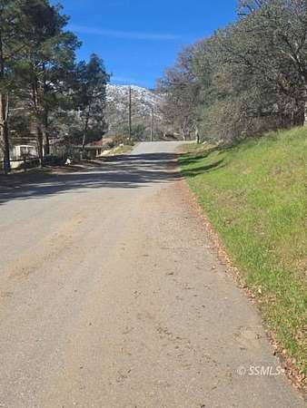 0.69 Acres of Residential Land for Sale in Wofford Heights, California