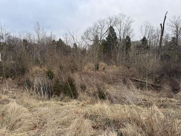 1 Acre of Land for Sale in Crestwood, Kentucky