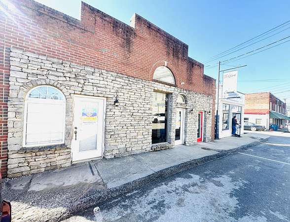 0.12 Acres of Commercial Land for Sale in Lawrenceburg, Kentucky