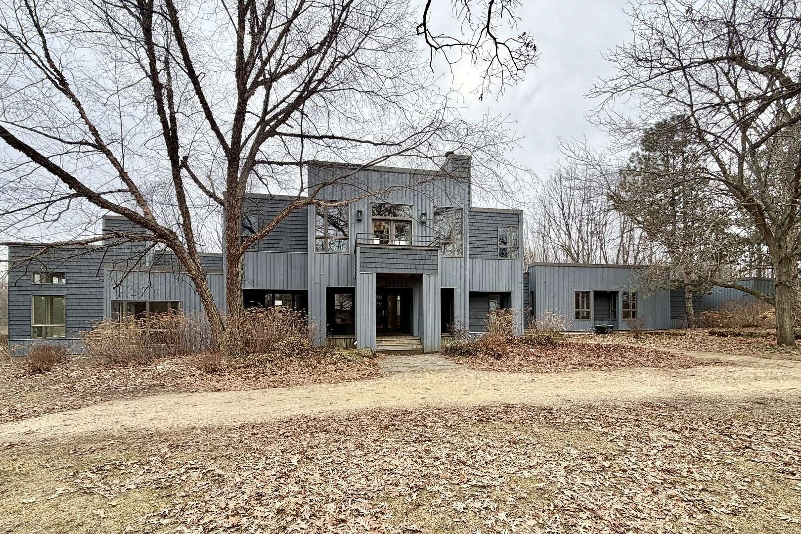 10 Acres of Land with Home for Sale in Harvard, Illinois