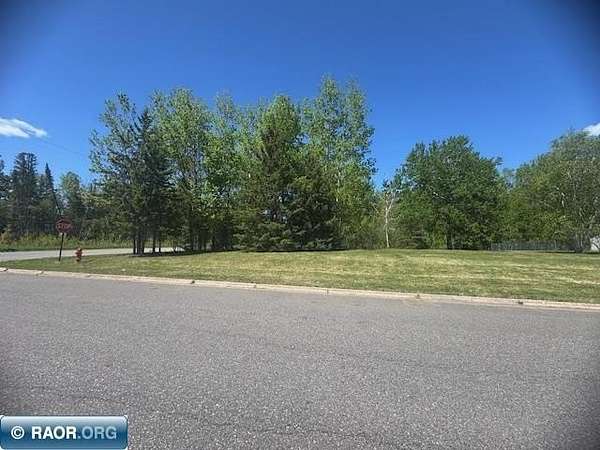 0.32 Acres of Residential Land for Sale in Hibbing, Minnesota